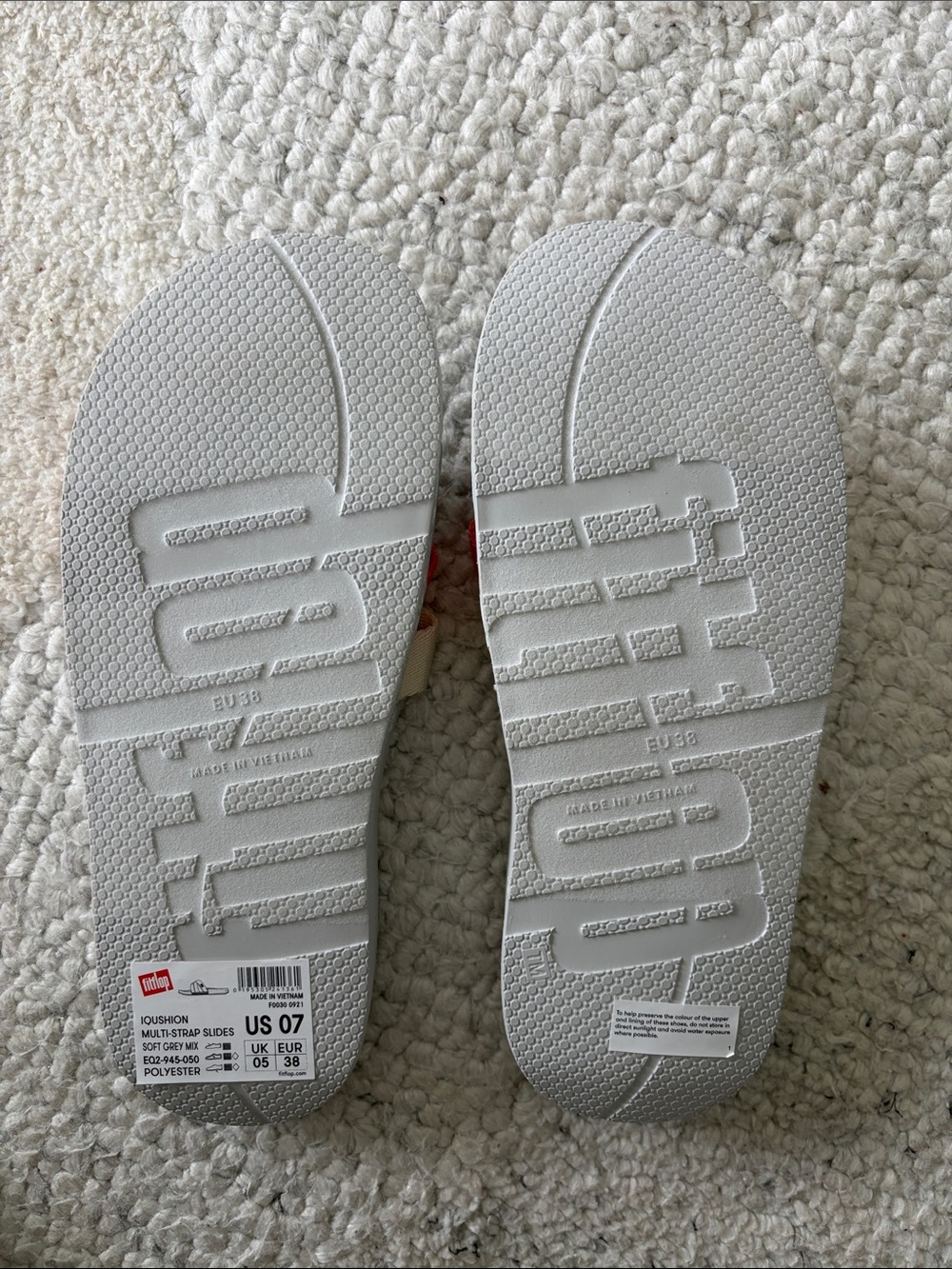 NWT FITFLOP Slides with Coral, Navy and Cream Crisscross Straps - Picture 3 of 8